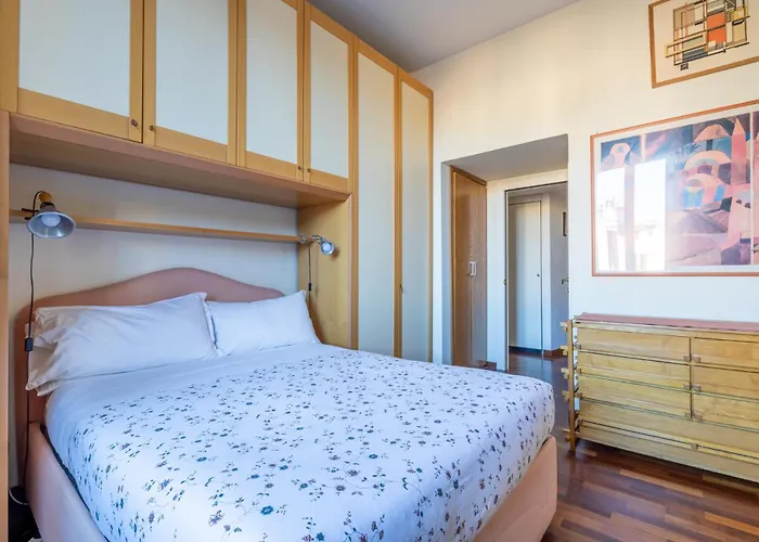 New Trastevere Home: Big, Elegant, Comfy Apartamento