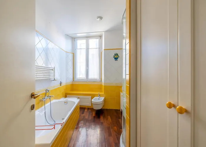 Apartamento New Trastevere Home: Big, Elegant, Comfy Roma