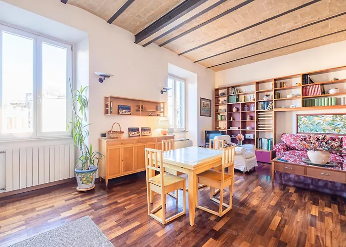 New Trastevere Home: Big, Elegant, Comfy Apartamento