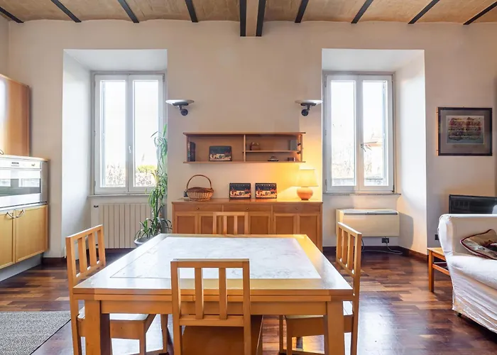 New Trastevere Home: Big, Elegant, Comfy Apartamento
