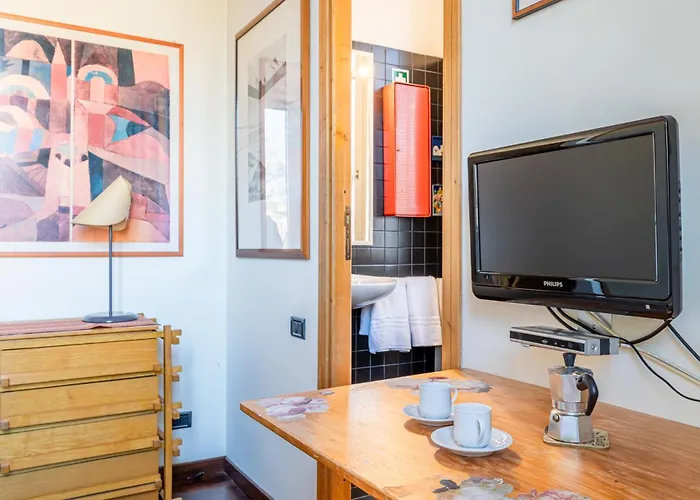 New Trastevere Home: Big, Elegant, Comfy Apartamento *