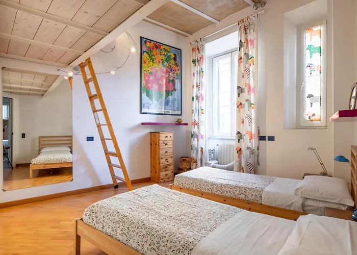 New Trastevere Home: Big, Elegant, Comfy Apartamento *