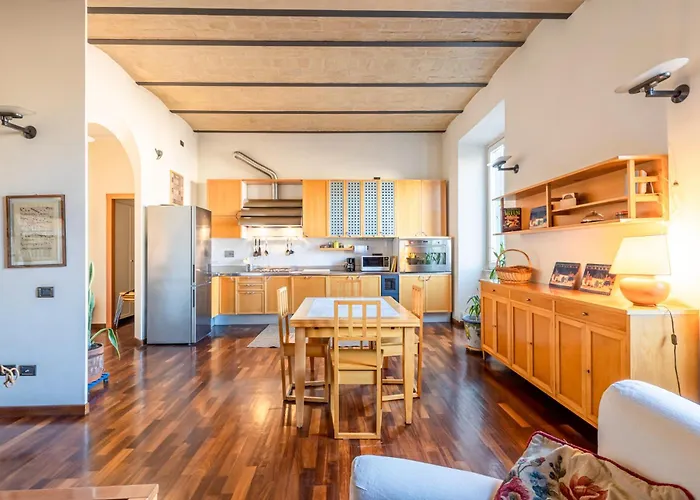 New Trastevere Home: Big, Elegant, Comfy * Roma