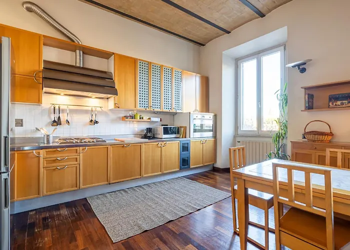 New Trastevere Home: Big, Elegant, Comfy Apartamento *