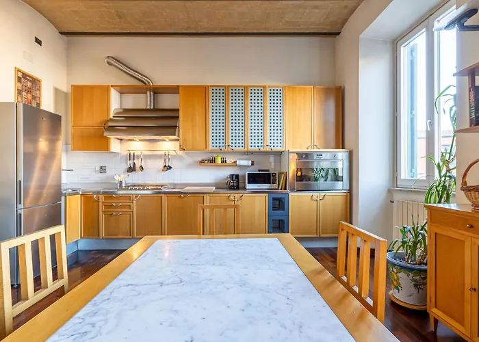 New Trastevere Home: Big, Elegant, Comfy * Roma